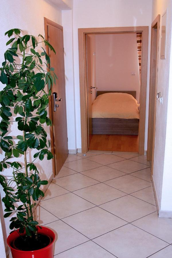 Apartments And Rooms By The Sea Tucepi, Makarska - 6058 Eksteriør bilde
