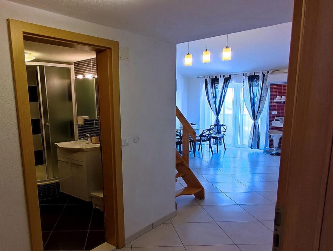 Apartments And Rooms By The Sea Tucepi, Makarska - 6058 Eksteriør bilde